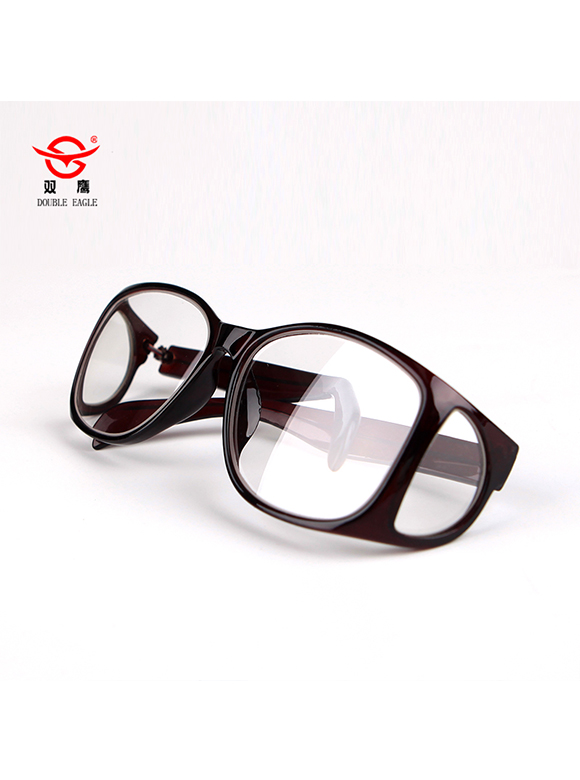 新疆側(cè)邊防護(hù)眼鏡